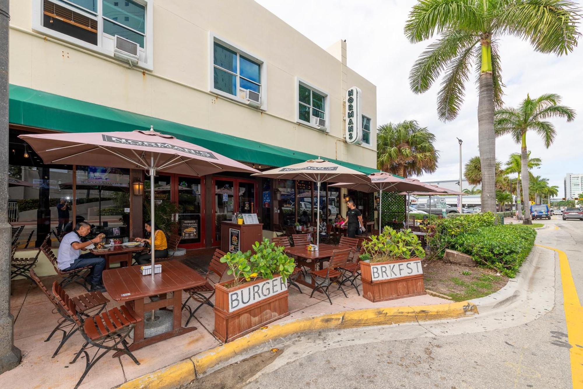 6768 Collins Miami Stays Miami Beach Dış mekan fotoğraf